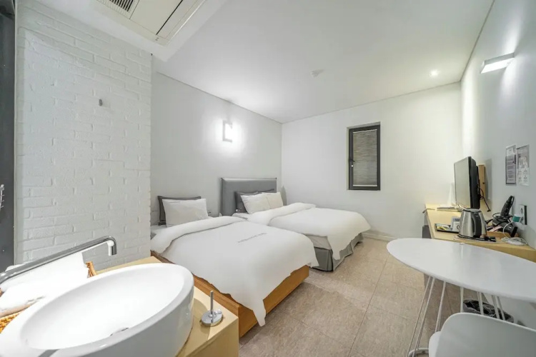 Ami Boutique Hotel
