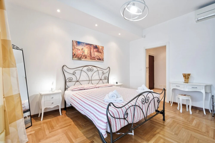 Mirafiori Alps View Flat