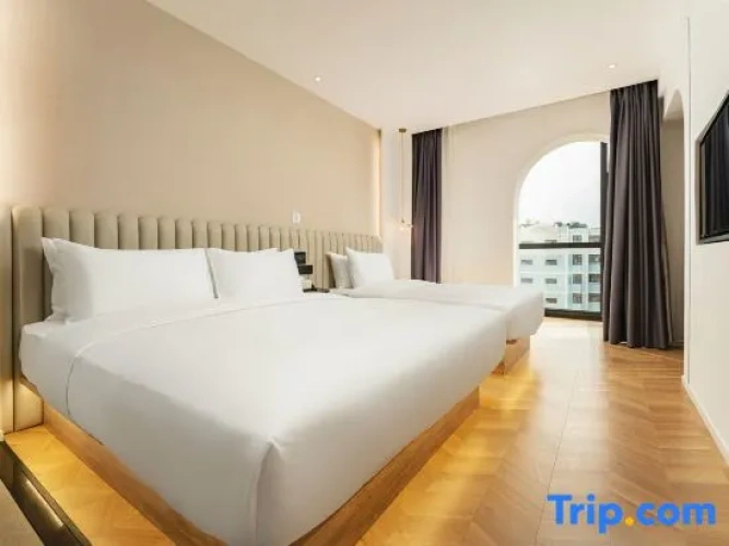 1 Bedroom Standard Double room with balcony