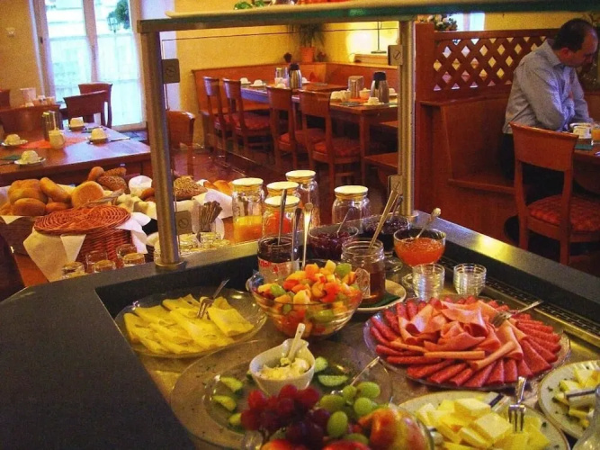 Hotel Schwarzacher Hof
