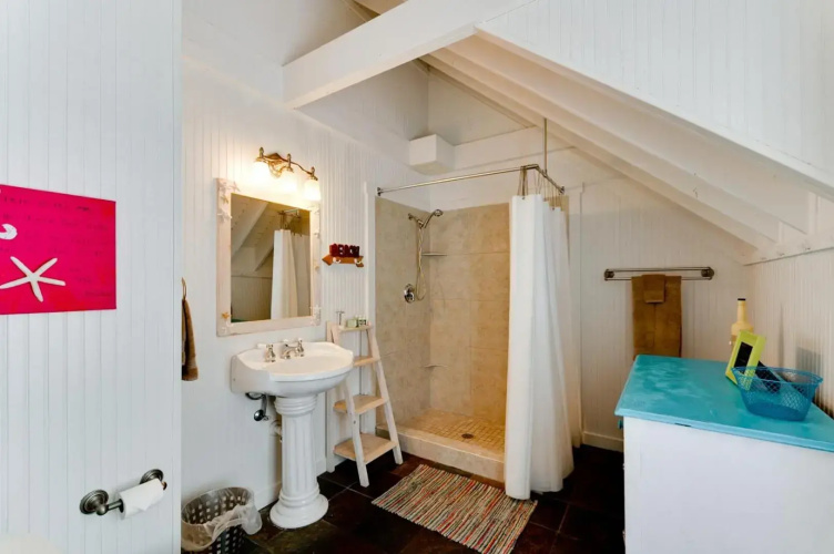 Crows Nest Spinnakers Cottages - 202 - 56th 2