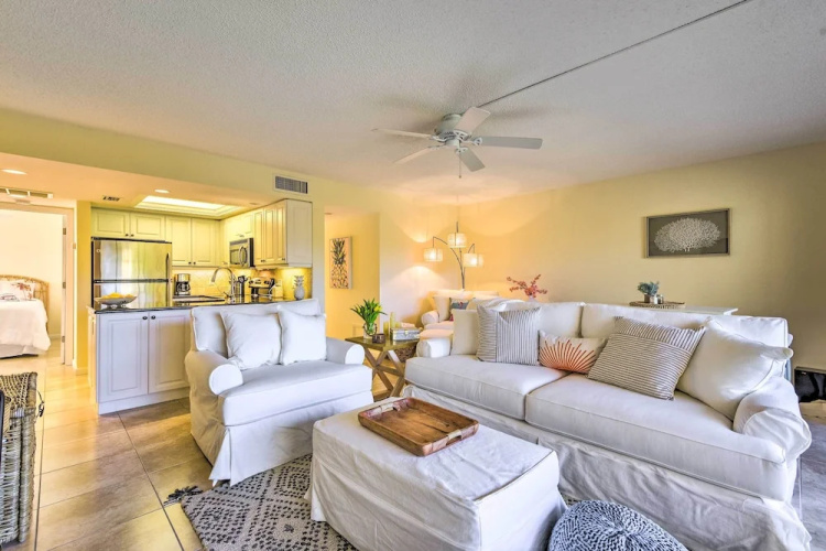 Comfortable Siesta Key Condo w/ Pool Access!