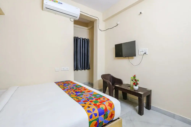 Fabhotel Prestige Castle