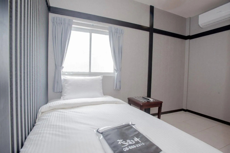 Hananoi Bed and Breakfast