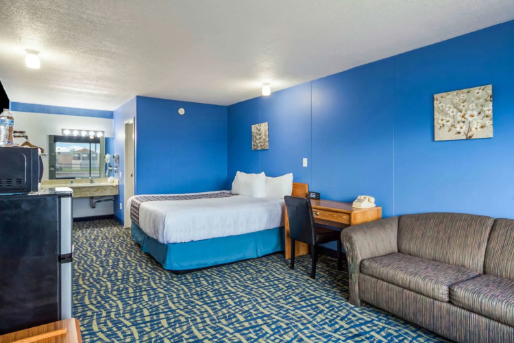 Hospitality Inn
