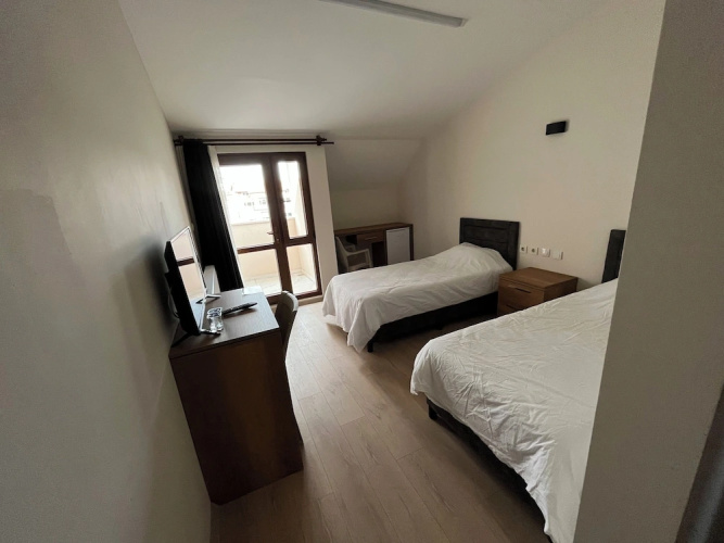 Banaz Eren Otel