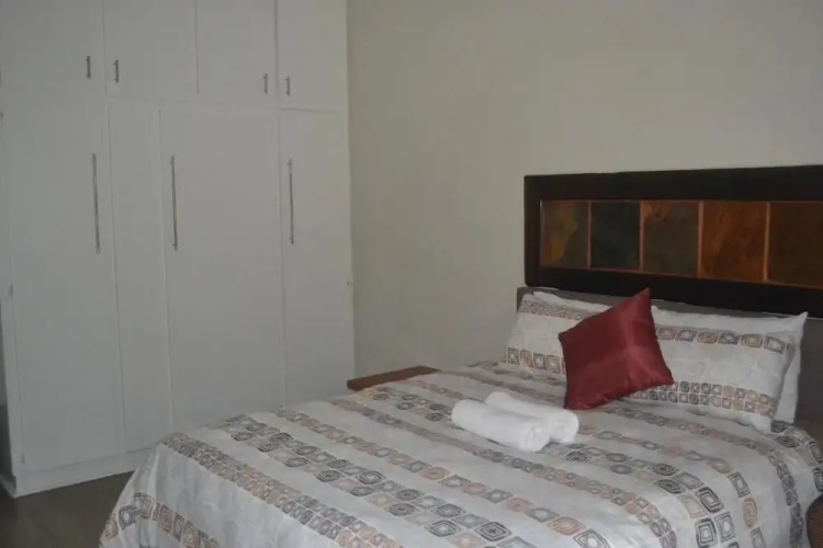 Cycad Lodge