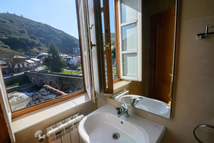 Suite with view