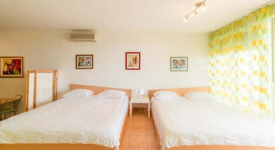Apartment M