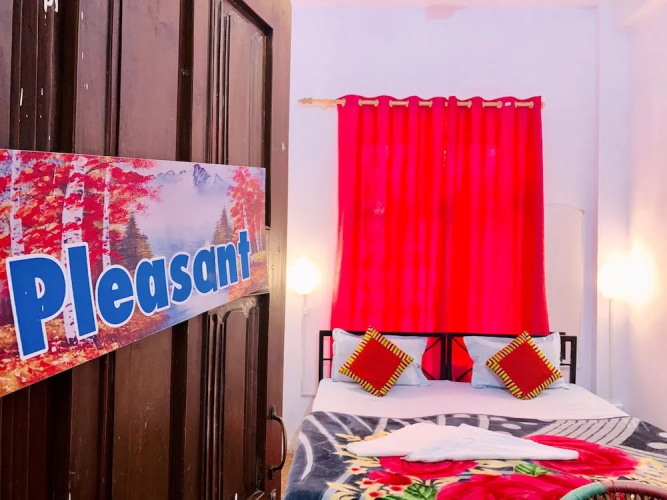 Skyard Hostel Rishikesh (Laxman Jhula)