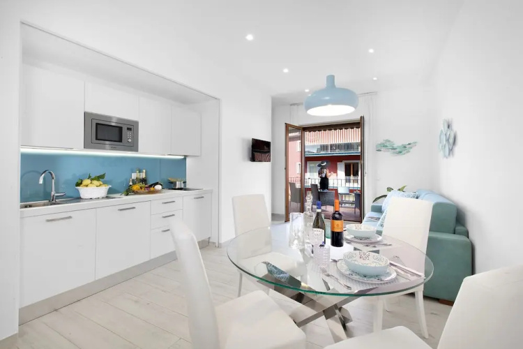 Sara Home 2