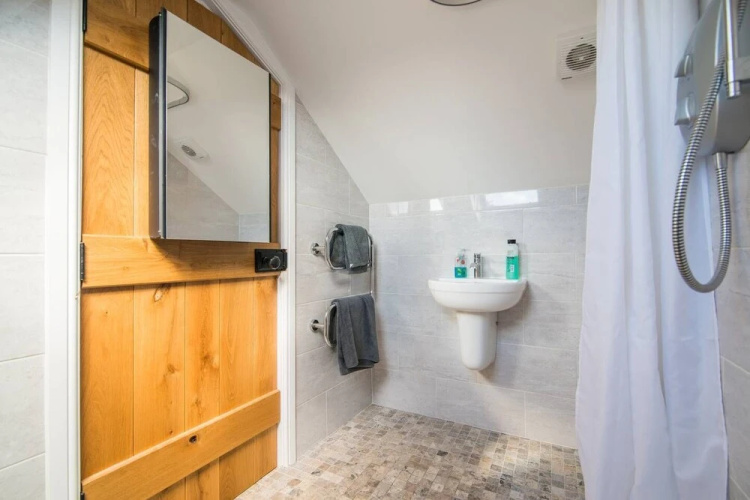Super Spacious Barn Conversion With Free Wifi, Netflix Fireplace