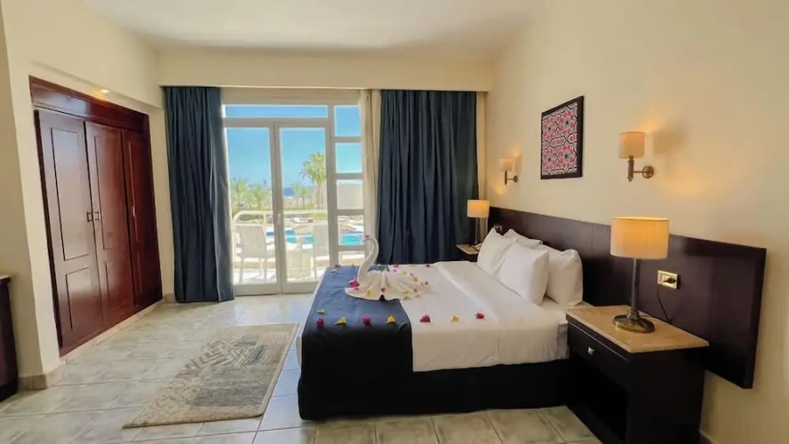 2 Bedrooms Standard Family room