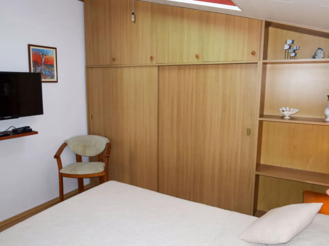 Apartment Mira Vir