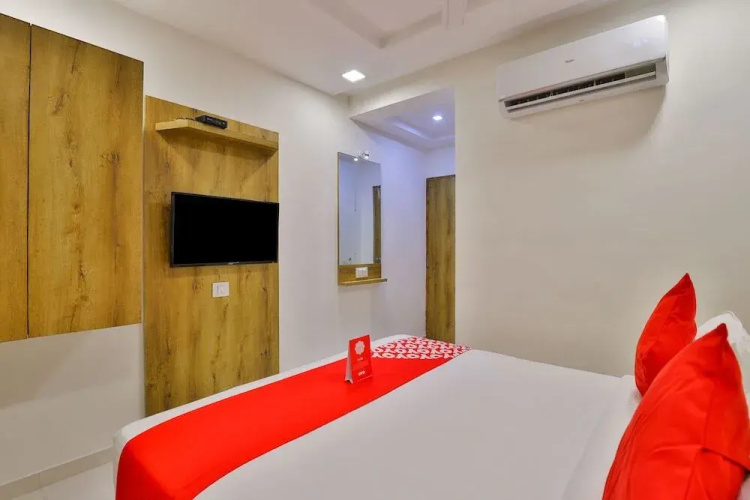 Hotel Lincoln by OYO