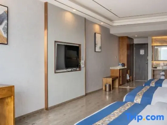 Deluxe Triple room