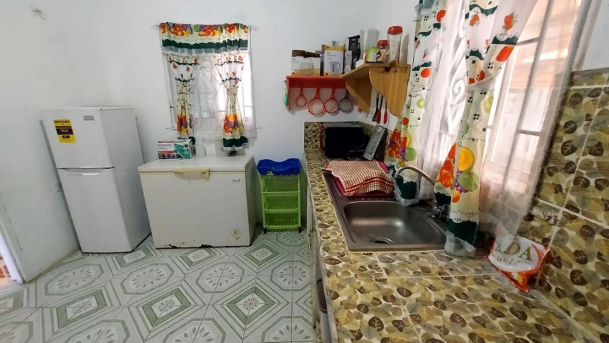 House - Sleeps 6 - Patio - Parking