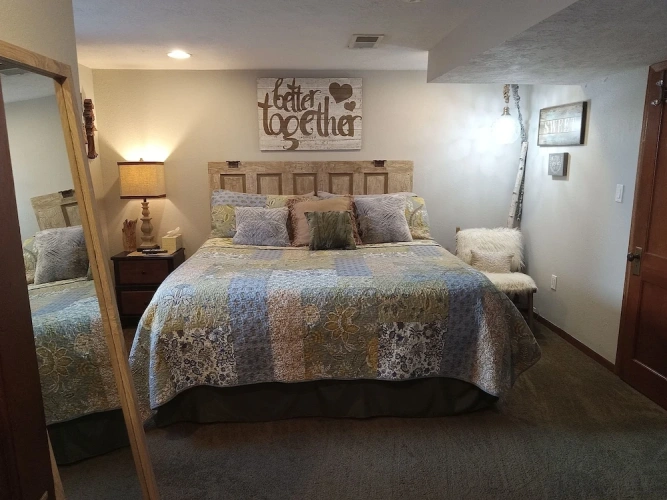 1 Bedroom Business Suite