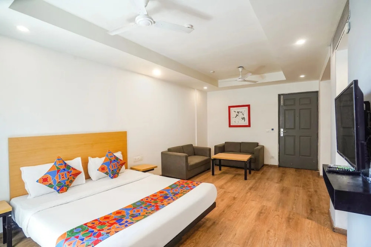 Fabhotel Prime Cloud 9