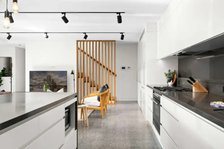 Impeccable 3-bed Home Near the Beach