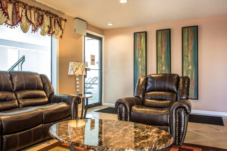 Quality Inn & Suites West Bend