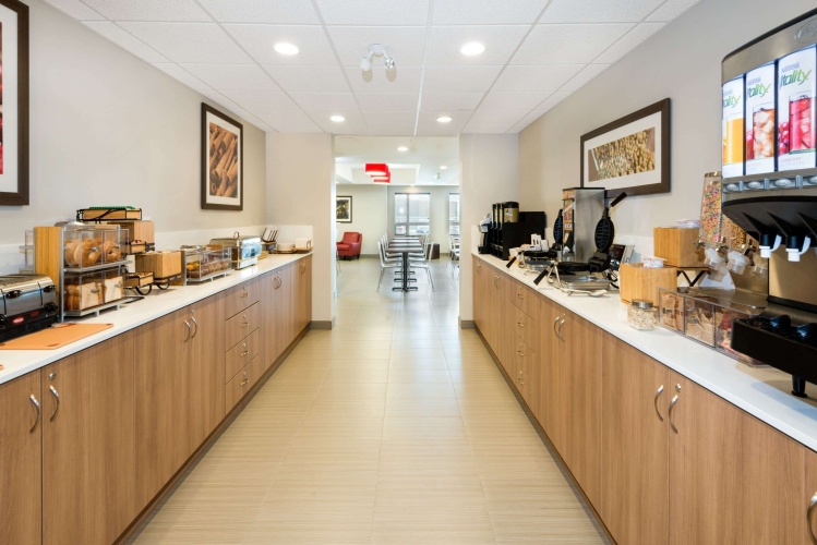 Microtel Inn & Suites by Wyndham Sudbury photo 13