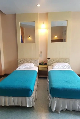1 Bedroom Standard room with view