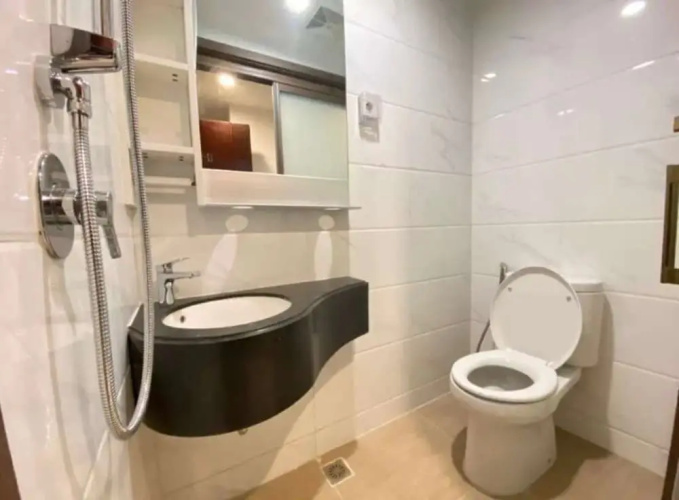 Sky House BSD by Kakarama Room