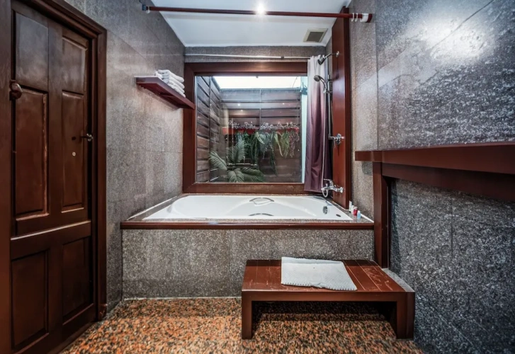 Deluxe Double Suite with balcony