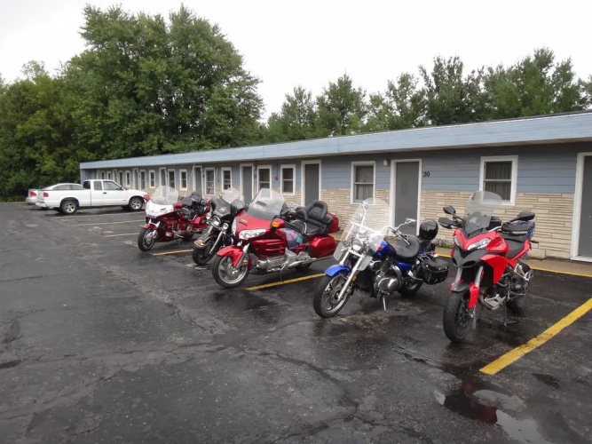Pine Ridge Motel