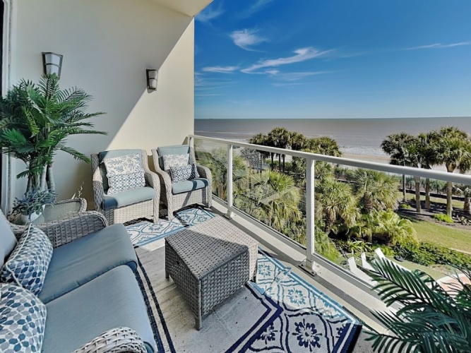 3 Bedrooms Standard room with balcony
