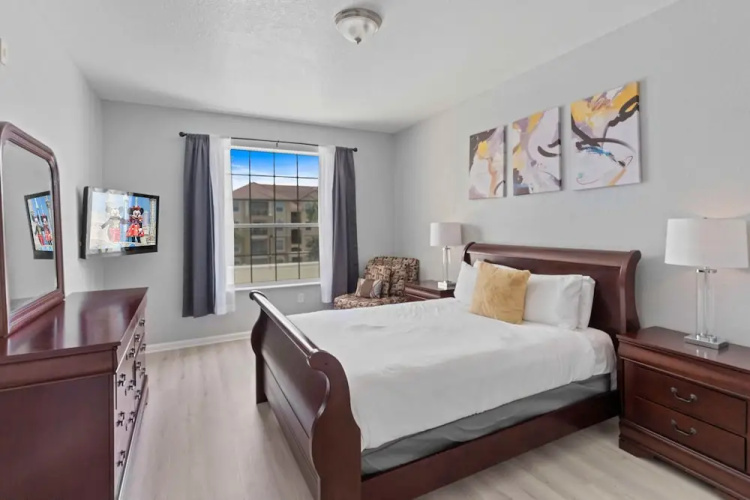 4804 Cayview Avenue #305