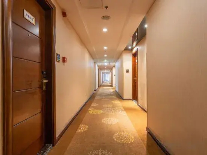 Yiyou Hostel