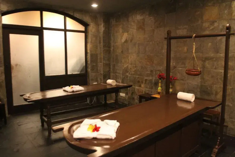 Discover Resorts