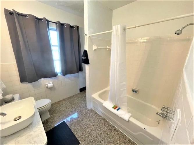 Deluxe Double Suite with pool view