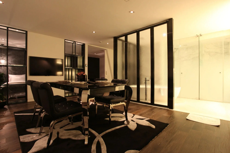 Hotel Amare