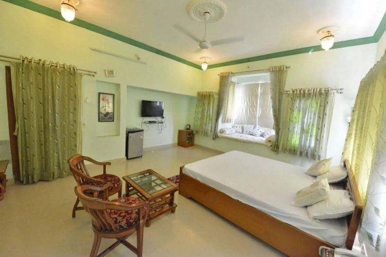 Devendragarh Palace (As a Luxury Paying Guest House)