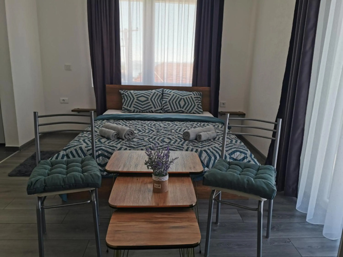 GOPO Guesthouse Elshani