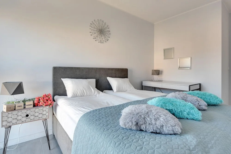 Boutique Residence - Old Town Riverside