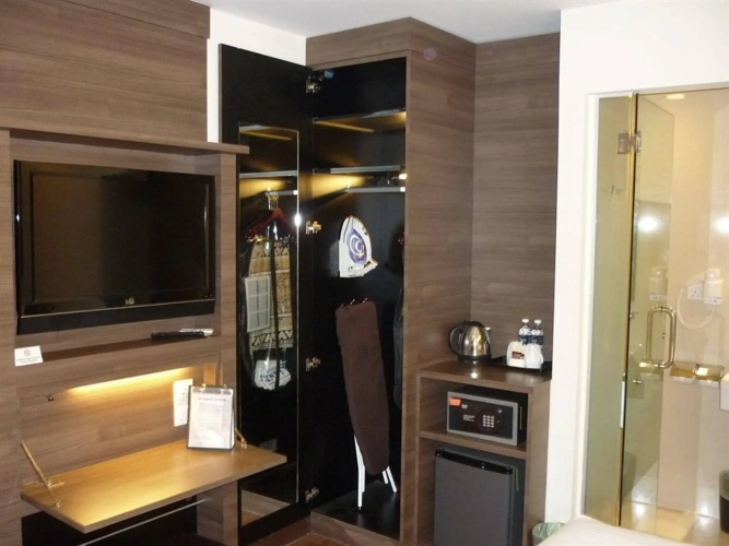 Guest rooms