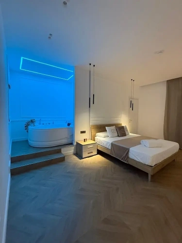 Deluxe Double room with city view
