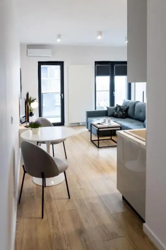 Downtown Apartments -free parking