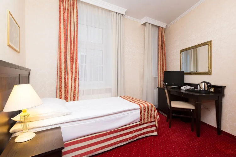 Gertrude Hotel