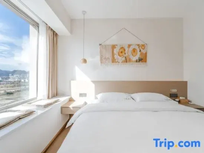2 Bedrooms Deluxe Family Suite with river view