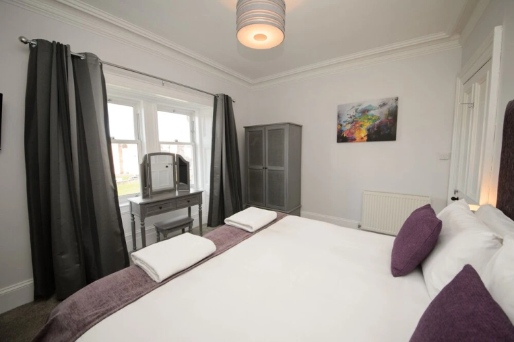 No 48 Castle View