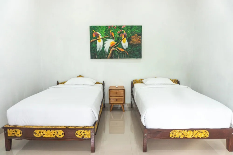 srinadi guest house