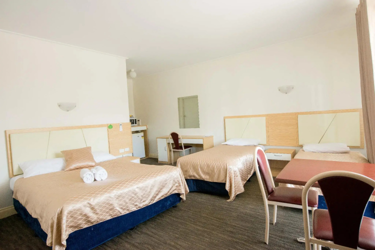 Jacksons Motor Inn