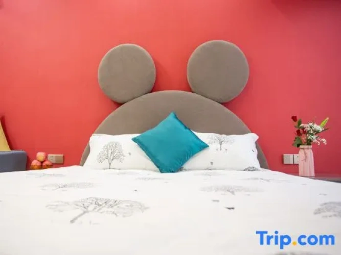 Standard room with mountain view