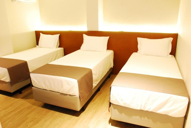 Standard Triple room