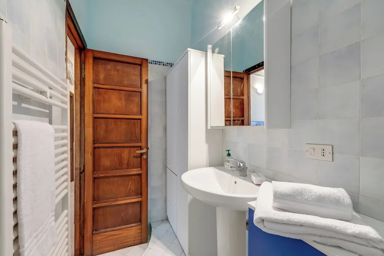 Seaside Binario Blu 500 M Dal Mare